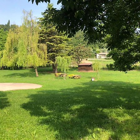 Bed and Breakfast Rustico Di Benellini Angela Польпенацце-дель-Гарда Экстерьер фото