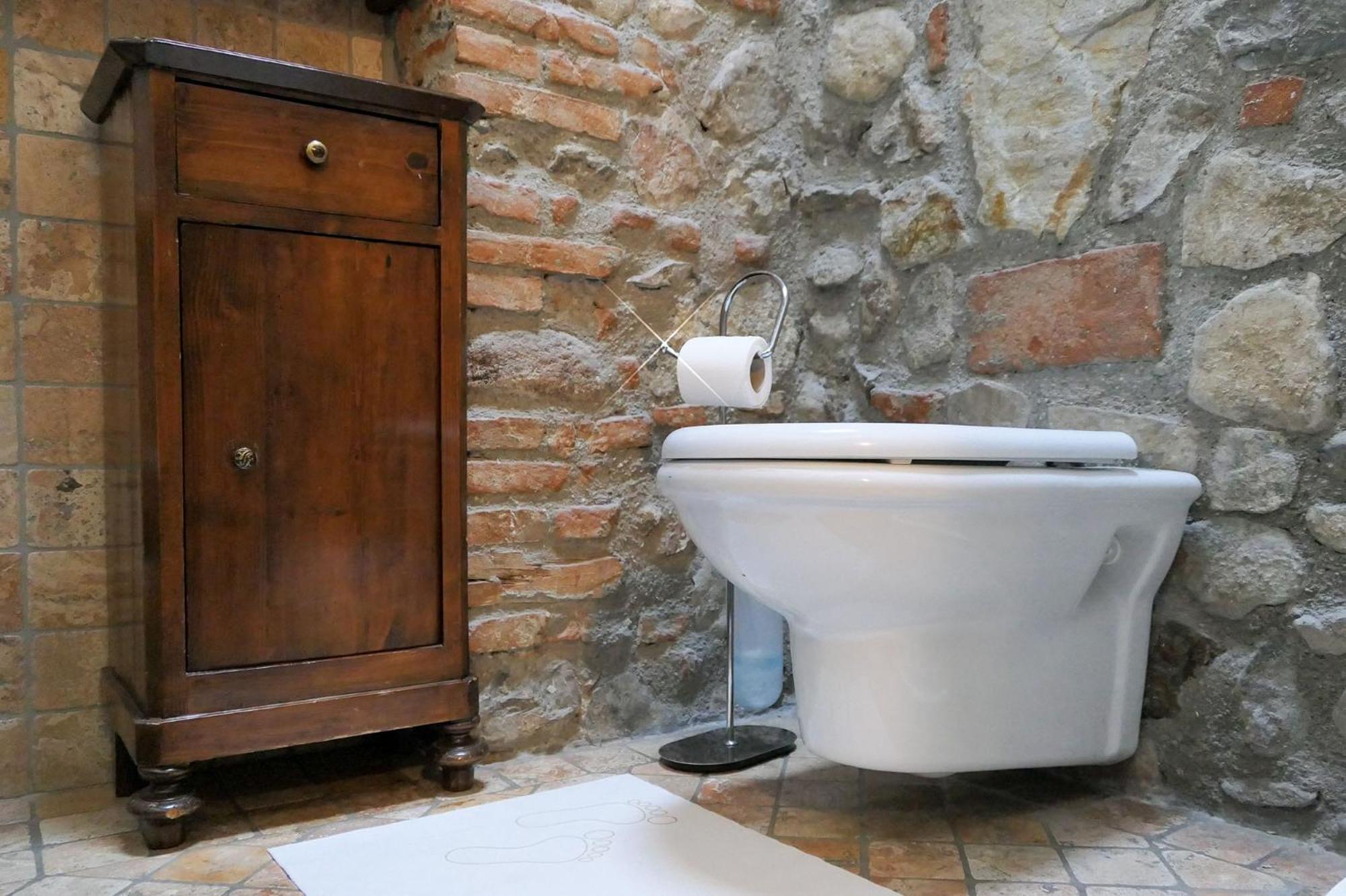 Bed and Breakfast Rustico Di Benellini Angela Польпенацце-дель-Гарда Экстерьер фото